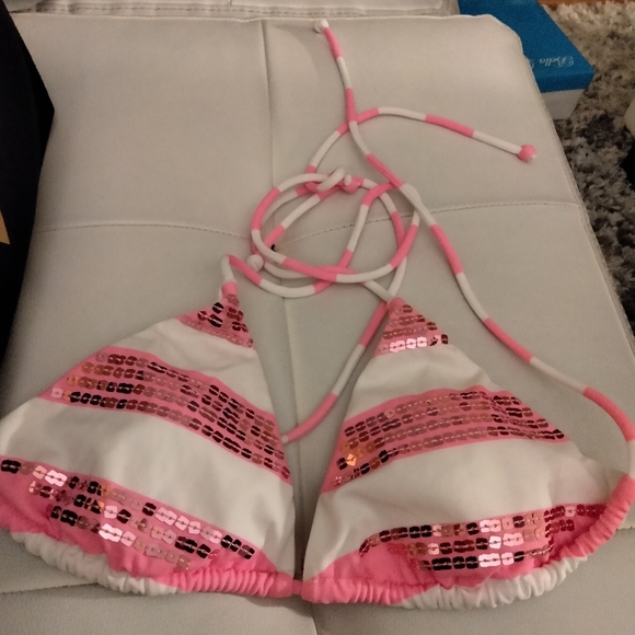 Victoria secret swim top - Picture 2 of 4